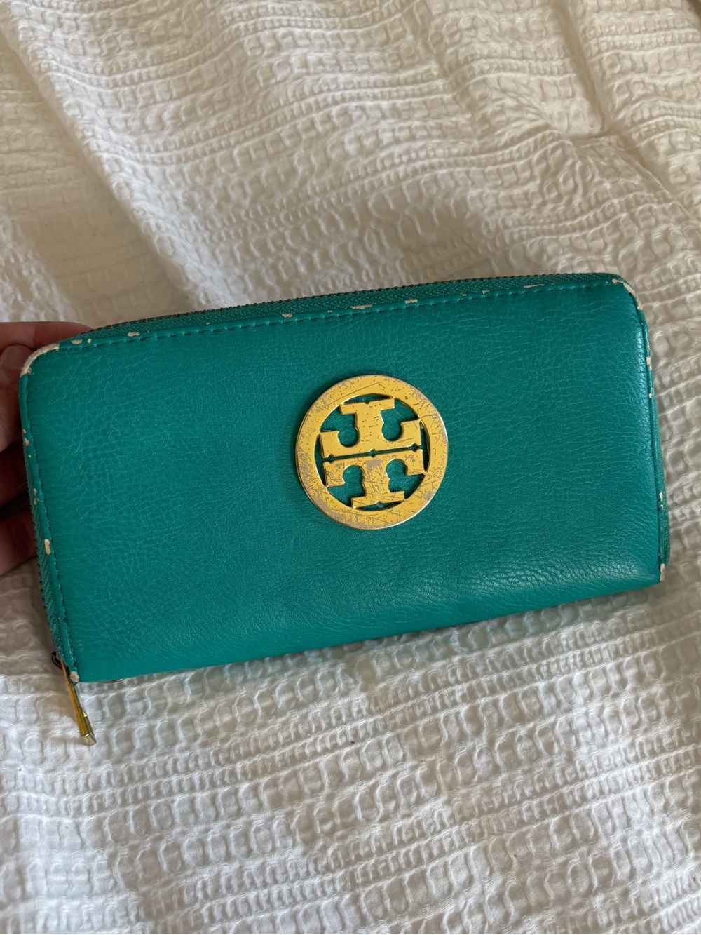 REHAB Tory Burch Aquamarine Blue Pebbled Leather Continental Wallet Gold Accents